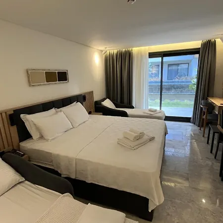 Ciftlique Alize 酒店 Çeşme